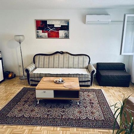 Apartment Etna! Near To Airport ซาราเยโว ภายนอก รูปภาพ